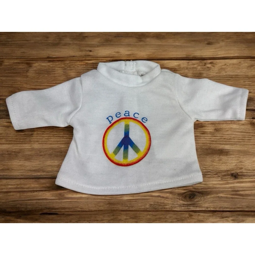 The Unbranded Brand peace outfit
